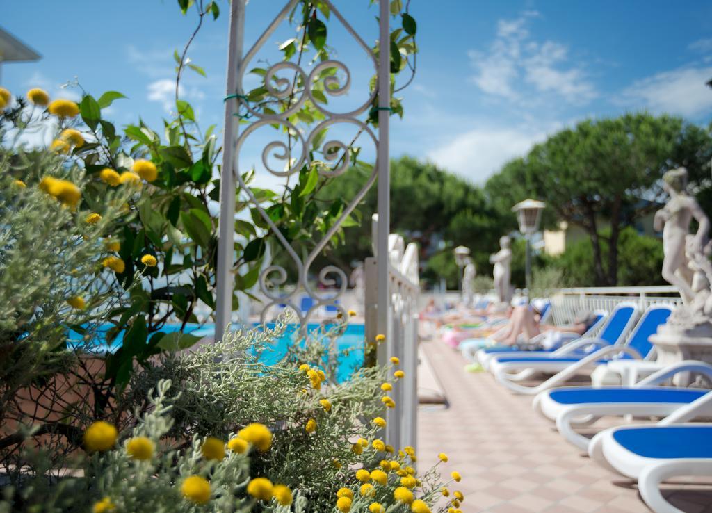 Hotel Trevi Lido di Jesolo Eksteriør bilde