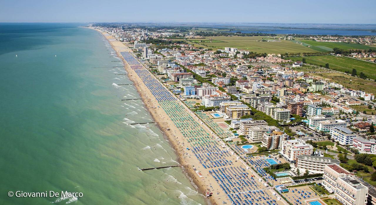 Hotel Trevi Lido di Jesolo Eksteriør bilde